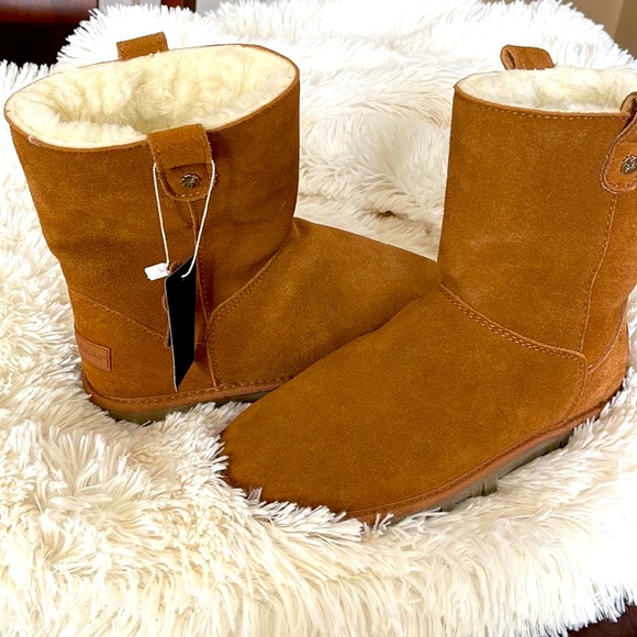 Tommy Bahama Leather/Suede Faux Shearling Boots - Picture 3 of 6